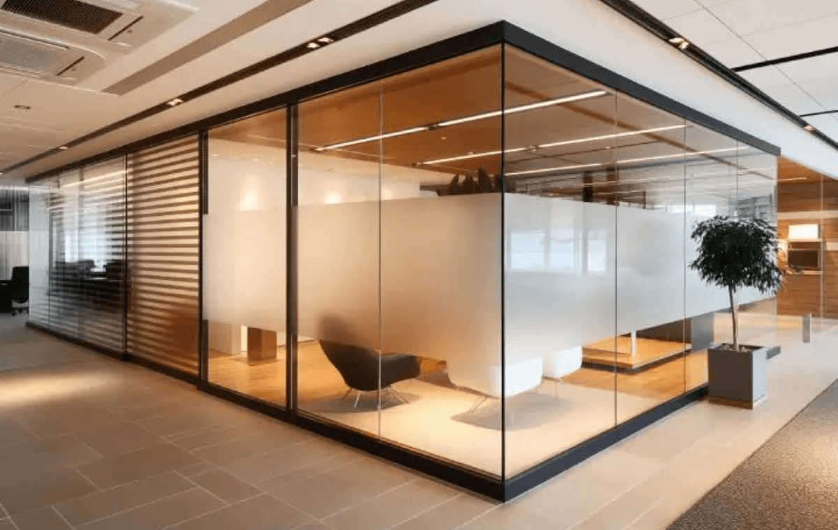 Frameless Glass Partition for Office